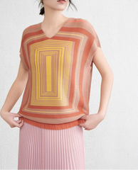 Luxury Pleats V-Neck Geometric Top