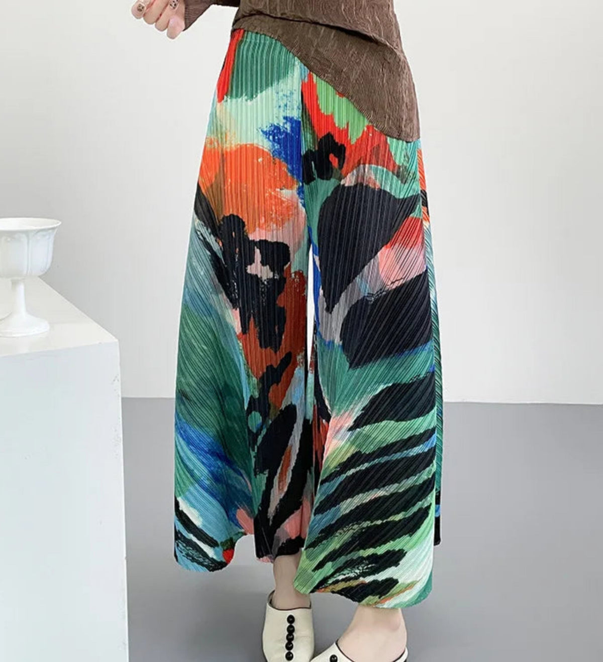 Luxe Plissé Pull-On Pants