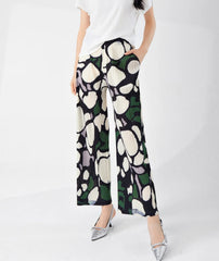 Travel Plissé Wide-Leg Pants