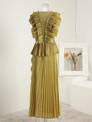 Truly Pleated Sleeveless Top & Skirt