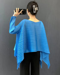 Travel Plissé Batwing Top