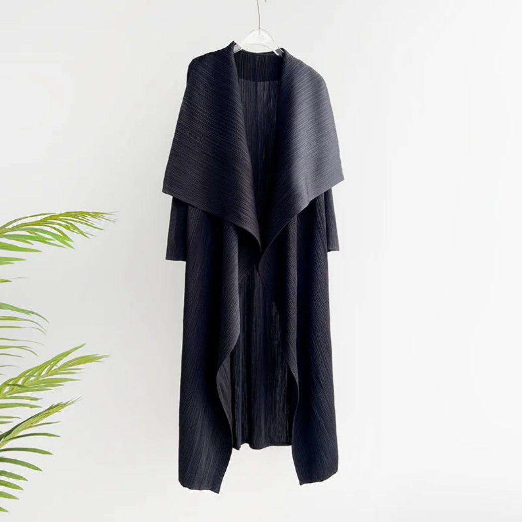 Truly_Pliss_Pleated_Oversized_Collar_Coat - Black