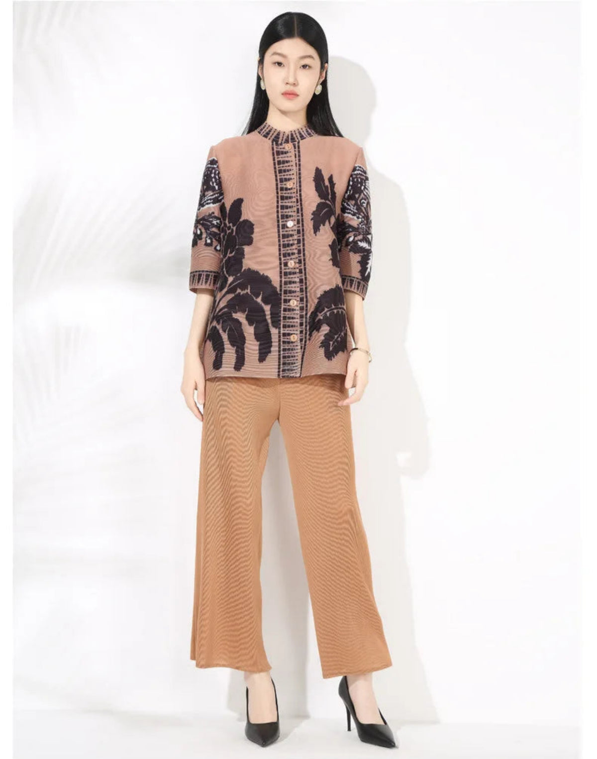 Women's High-End Plissé Design Set - Exclusive Floral Top and Pleated Palazzo Pant