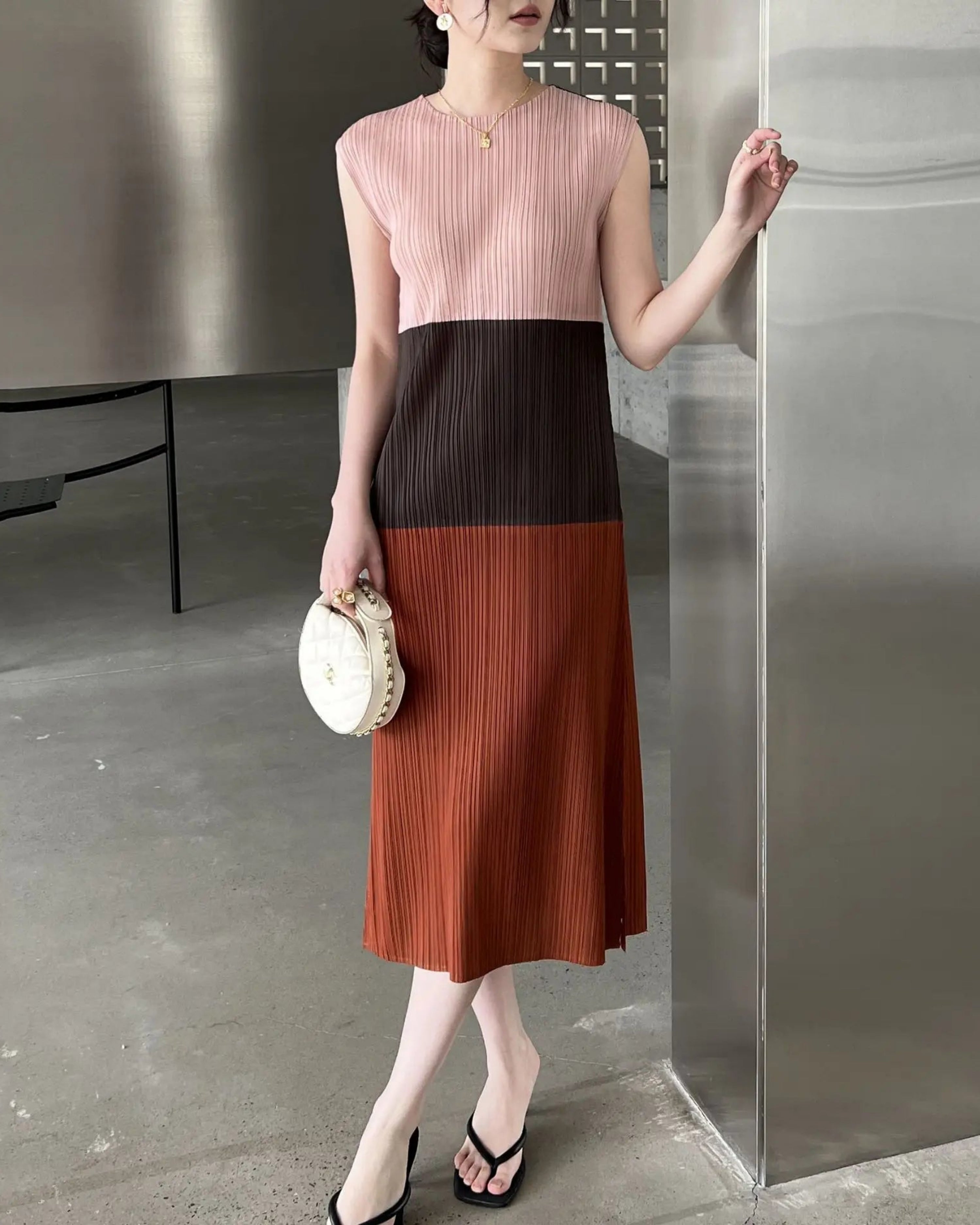 Women’s Pleated Midi Dress Sleeveless Plissé Japanese-Designer