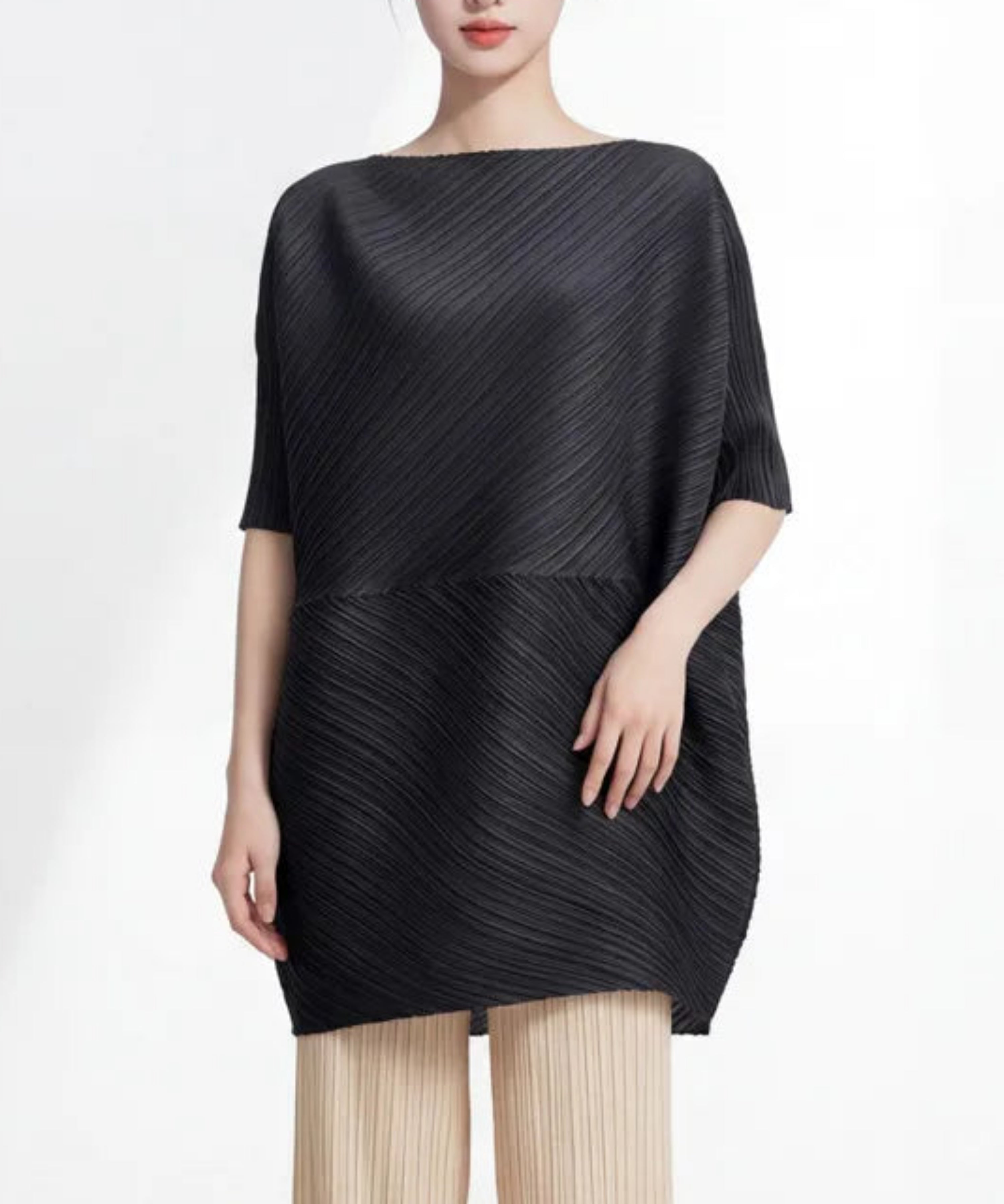 Women’s Pleated Tunic Plissé Japanese-Designer